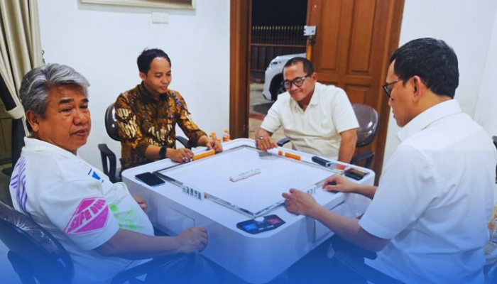 Fakta di Balik Menhut Raja Juli Antoni Main Domino Bareng Tokoh Kontroversial