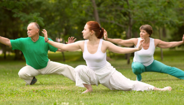 Tai Chi, Olahraga Lembut yang Jaga Keseimbangan Tubuh di Usia Senja