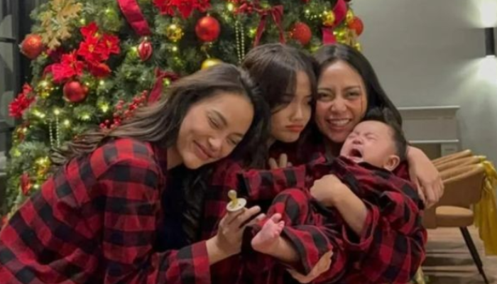 Rayakan Natal 2025 Bersama Fuji dan Rachel Vennya, Erika Carlina Tunjukkan Makna Kebersamaan