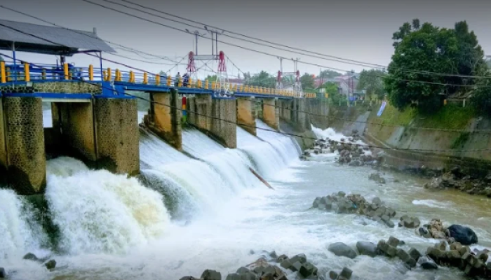 Bendung Katulampa Siaga 3, BPBD DKI Imbau Warga Bantaran Sungai Bersiap