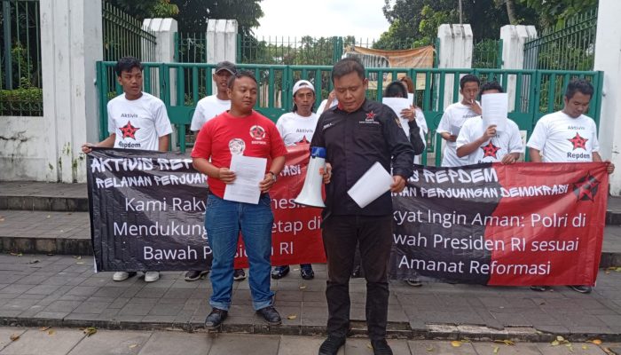 Aktivis REPDEM Tegas Menolak Wacana Polri Lepas dari Kendali Presiden