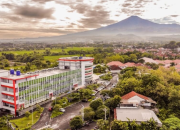 Tak Hanya Ambulans, RSUD Majalengka Siapkan Mobil Golf untuk Pasien