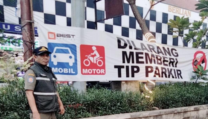 Aduan Warga Ditindak, Satpol PP Bongkar Praktik Parkir Liar di Blok M