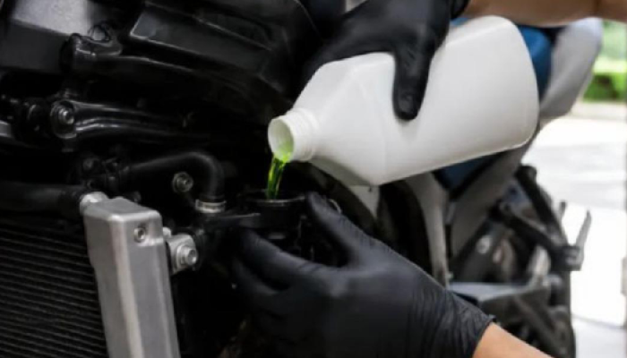Jangan Abaikan Air Radiator Motor, Penggantian Rutin Penting untuk Mencegah Overheat dan Kerusakan Mesin