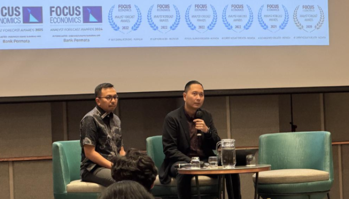 Rupiah Melemah Lebih dari 5 Persen, Ekonom Soroti Tekanan Domestik