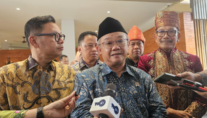 Status Honorer Dihapus, Kemendikdasmen Pastikan Guru Non-ASN Tetap Mengabdi