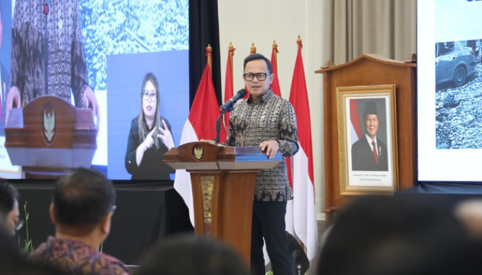 Wamendagri Soroti Pentingnya Standar Pelayanan Minimal untuk Dukung Program Nasional