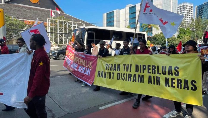 Aliansi PERISAI Gelar Aksi di Puspom hingga Istana, Soroti Militerisasi Ruang Sipil