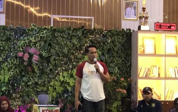Rayakan Malam Puncak HUT RI ke-81, RT 11 Gandaria Utara Luncurkan Kampung Inggris Gratis