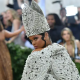 Tema Met Gala 2027 Resmi Diumumkan, Pameran John Galliano Picu Perdebatan di Dunia Fashion