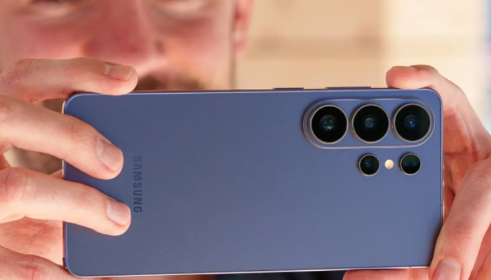 Samsung Galaxy S27 Ultra Berpotensi Tinggalkan Kamera Telefoto 10MP, Z Flip8 Fokus pada Optimalisasi Daya