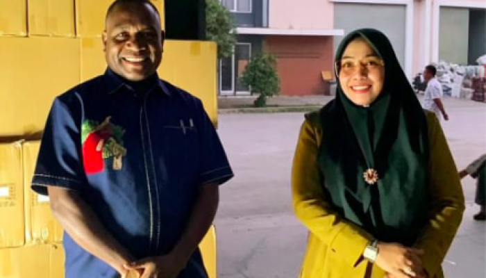 Cut Nyak Rizayati Hadirkan Penerangan untuk Pegunungan Arfak